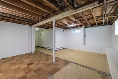 175 E Carpenter Street, Valley Stream, NY 11580 - Photo 29