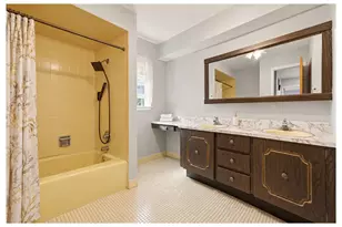 180-44 Grand Central Pkwy, Jamaica, NY 11432 - Photo 21