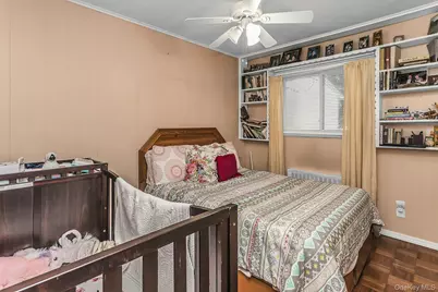 912 Ascan Street, Valley Stream, NY 11580 - Photo 15