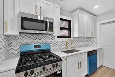 777 E 225th Street, Bronx, NY 10466 - Photo 3