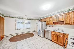 4 Middlesex Pl, Northport, NY 11768 - Photo 9