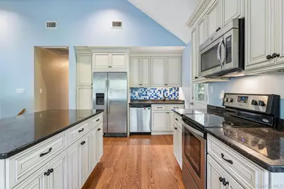 417 Echo Avenue, Sound Beach, NY 11789 - Photo 13
