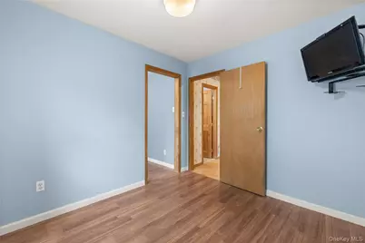 159 Neptune Avenue, West Babylon, NY 11704 - Photo 7