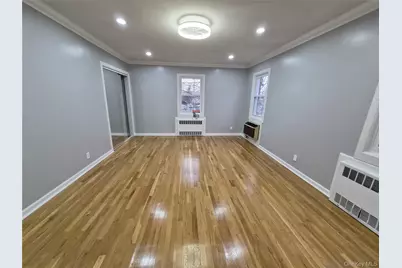 8019 Utopia Parkway, Jamaica, NY 11432 - Photo 25