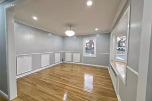 80-19 Utopia Pkwy, Jamaica, NY 11432 - Photo 9