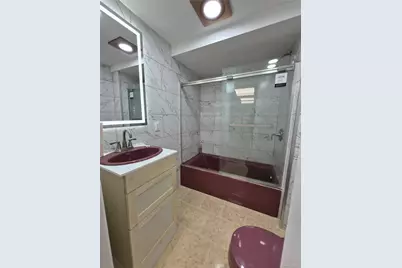 8019 Utopia Parkway, Jamaica, NY 11432 - Photo 29