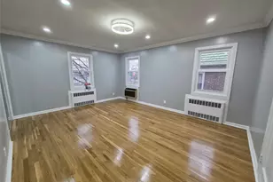 80-19 Utopia Pkwy, Jamaica, NY 11432 - Photo 19