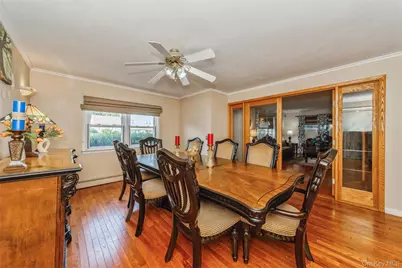 1423 Sturl Avenue, Hewlett, NY 11557 - Photo 11