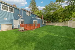 1423 Sturl Ave, Hewlett, NY 11557 - Photo 5