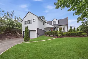 84 Middle Neck Rd, Roslyn, NY 11576 - Photo 27