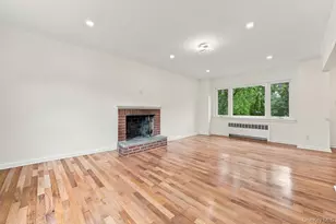 84 Middle Neck Rd, Roslyn, NY 11576 - Photo 5