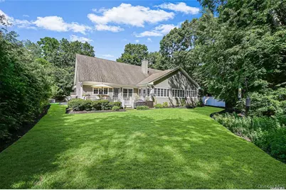 828 Pondview Road, Riverhead, NY 11901 - Photo 3