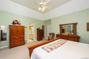 828 Pond View Rd, Riverhead, NY 11901 - Photo 19