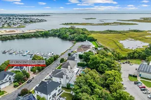 27 Crescent Cove Dr, Seaford, NY 11783 - Photo 47