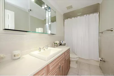 27 Crescent Cove Drive, Seaford, NY 11783 - Photo 29