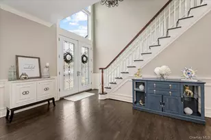 27 Crescent Cove Dr, Seaford, NY 11783 - Photo 5