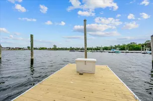 27 Crescent Cove Dr, Seaford, NY 11783 - Photo 39