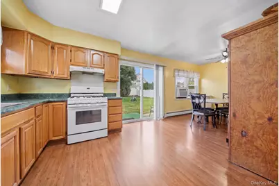 2906 Court Street, Oceanside, NY 11572 - Photo 7