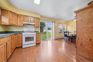 2906 Court St, Oceanside, NY 11572 - Photo 7