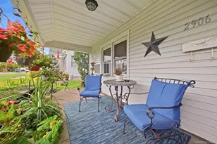 2906 Court St, Oceanside, NY 11572 - Photo 3