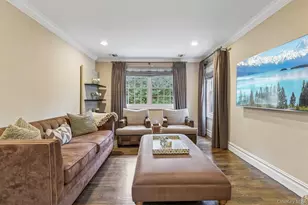 40 Poplar Dr, Roslyn, NY 11576 - Photo 23