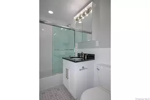 405 East Main St, Bay Shore, NY 11706 - Photo 7