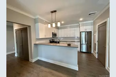 84 Circle Drive #84-106, Central Islip, NY 11722 - Photo 5