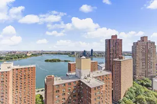 345 E 93rd St, New York, NY 10128 - Photo 25