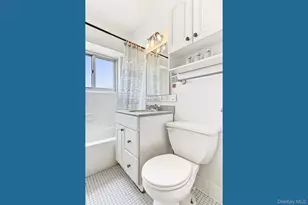 345 E 93rd St, New York, NY 10128 - Photo 21