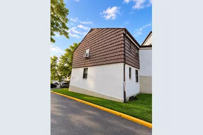 67-37 136th St #B, Kew Gardens, NY 11367 - Photo 3