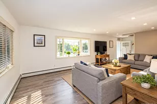 149 S Penataquit Ave, Bay Shore, NY 11706 - Photo 5