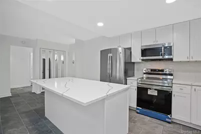 300 High Point Drive #314, Hartsdale, NY 10530 - Photo 13