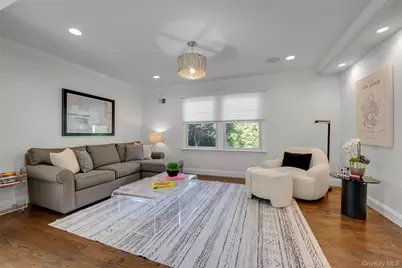 17 Colonial Road, Port Washington, NY 11050 - Photo 17