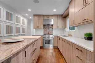 17 Colonial Rd, Port Washington, NY 11050 - Photo 13