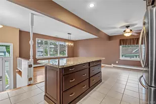 360 Fir Grove Rd, Ronkonkoma, NY 11779 - Photo 7