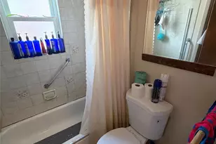 137-38 229th St, Springfield Gardens, NY 11413 - Photo 11