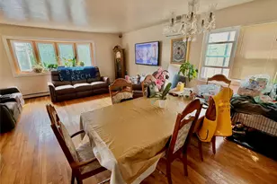 137-38 229th St, Springfield Gardens, NY 11413 - Photo 9