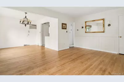 41 Margaretta Court, New York, NY 10314 - Photo 13