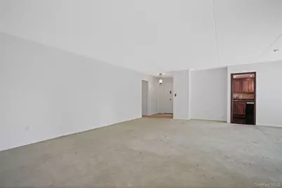 500 High Point Drive #403, Hartsdale, NY 10530 - Photo 17