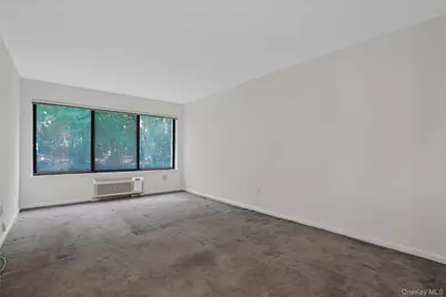 500 High Point Drive #403, Hartsdale, NY 10530 - Photo 9