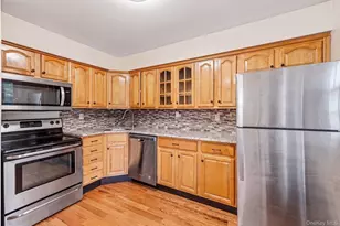 42 Gladys Dr, Spring Valley, NY 10977 - Photo 7