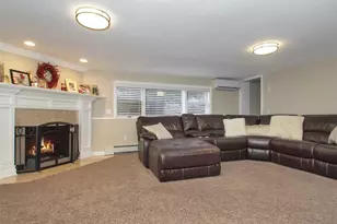 11 Pratt St, West Babylon, NY 11704 - Photo 7