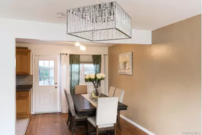 37 Island, Brentwood, NY 11717 - Photo 3