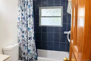 37 Island, Brentwood, NY 11717 - Photo 15