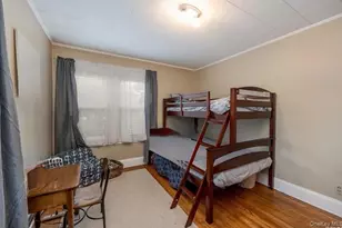 18 Yale Pl, Lynbrook, NY 11563 - Photo 7