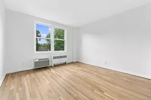 1015 Old Post Rd, Mamaroneck, NY 10543 - Photo 11