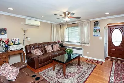 1408 Lowell Avenue, New Hyde Park, NY 11040 - Photo 5
