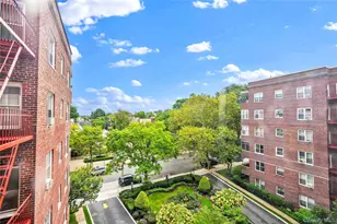 67-38 108th St, Forest Hills, NY 11375 - Photo 23