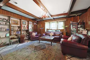14 Clover Dr, Great Neck, NY 11021 - Photo 5