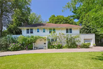 14 Clover Drive, Great Neck, NY 11021 - Photo 1